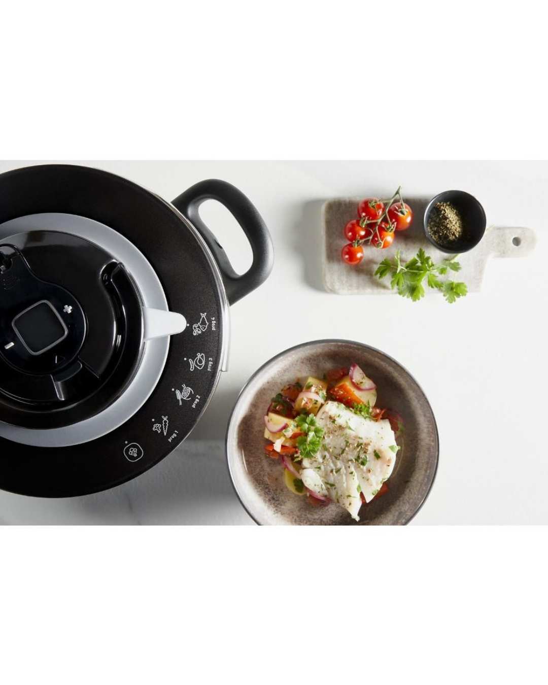 TEFAL CLIPSO+ CHEF  PRESSURE COOKER-8L