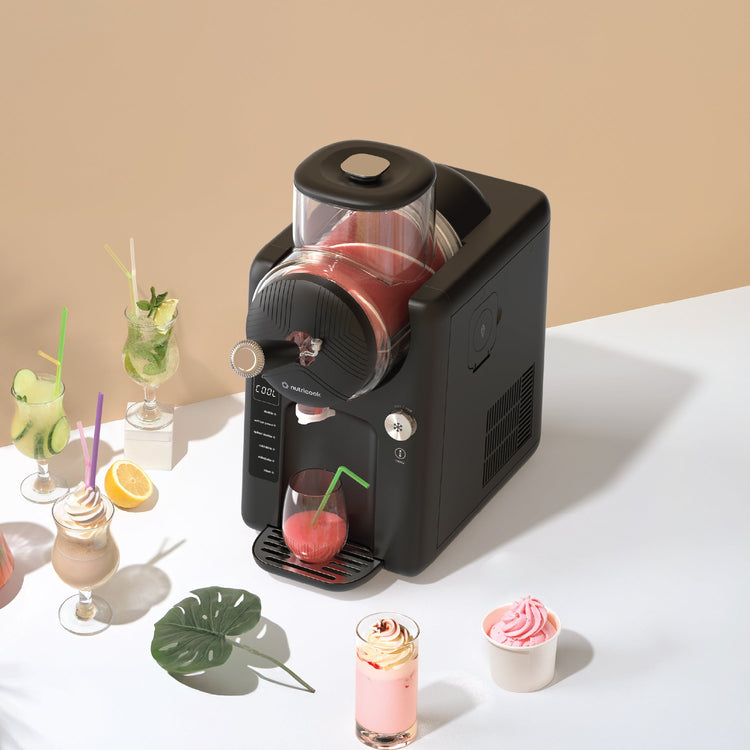 Nutricook Frost Black NC-FRS330K - lifestyle view